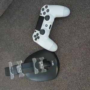 PS4 Controller w/ Charging Stand